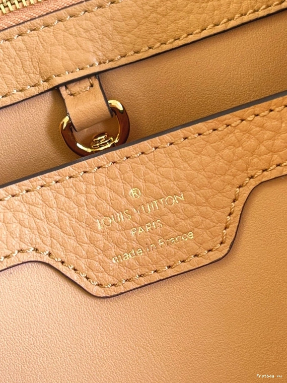 Frstbag ru LOUIS CAPUCINES BB VUITTON 0816